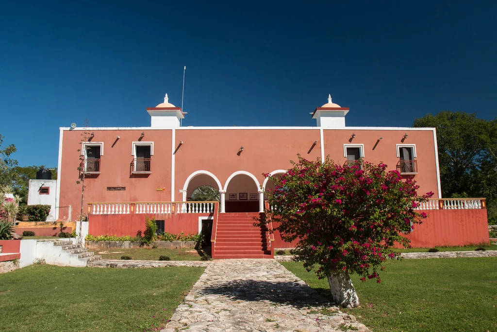 Hacienda San Lorenzo Oxman, the hacienda where visitors can find hidden inside Cenote Oxman.