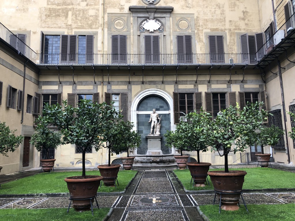 An image of Palazzo Medicci Riccardi, inserted in a post about a Florence itinerary 