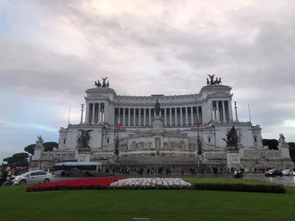 An image of Altare della Patria seen from the front 