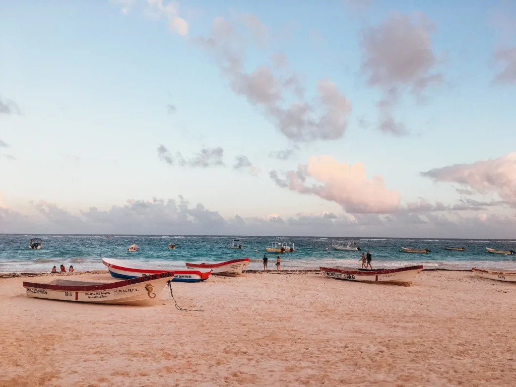 Playa pescadores, with a few boats on the shore