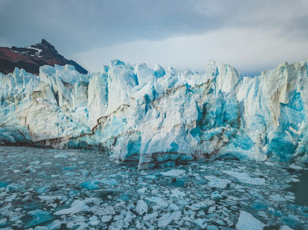 A glaciar wall in the Argentinian Patagonia