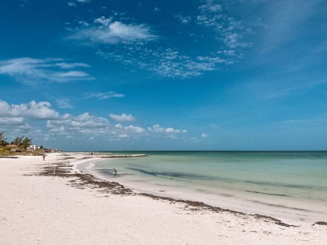 best way to get to holbox from cancun