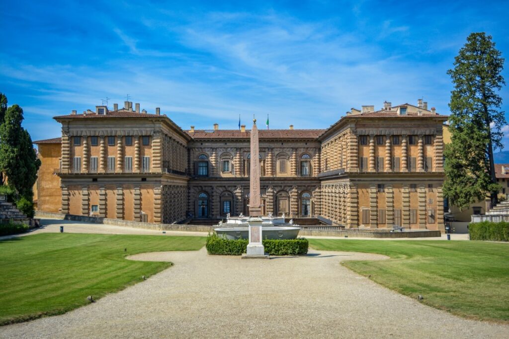 The facade of Pitti Palace, inserted in a post about Tuscany itinerary 