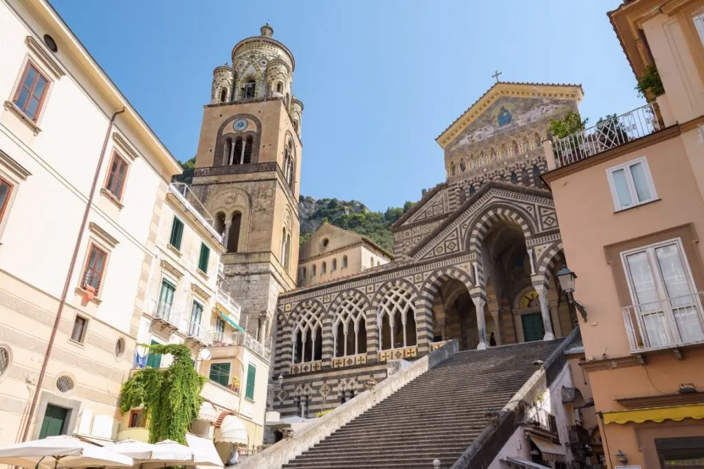 Image of the Amalfi church 