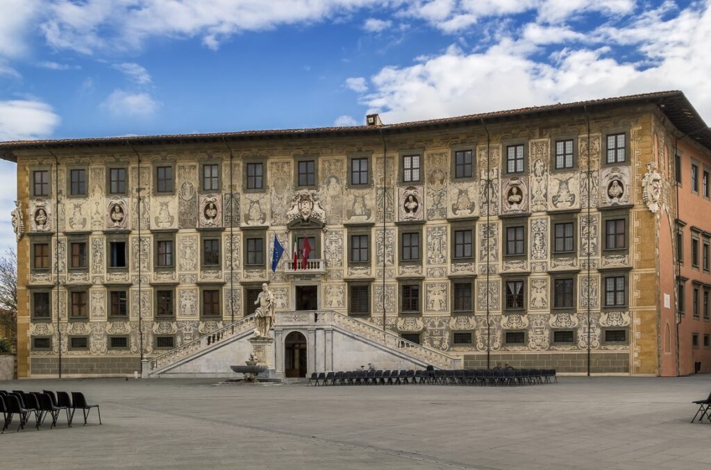 Image of Palazzo della Carovana, in Piazza dei Cavalieri (Pisa) seen from the front