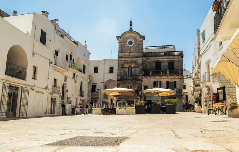 Piazza Vittorio Emanuele II in Cisternino