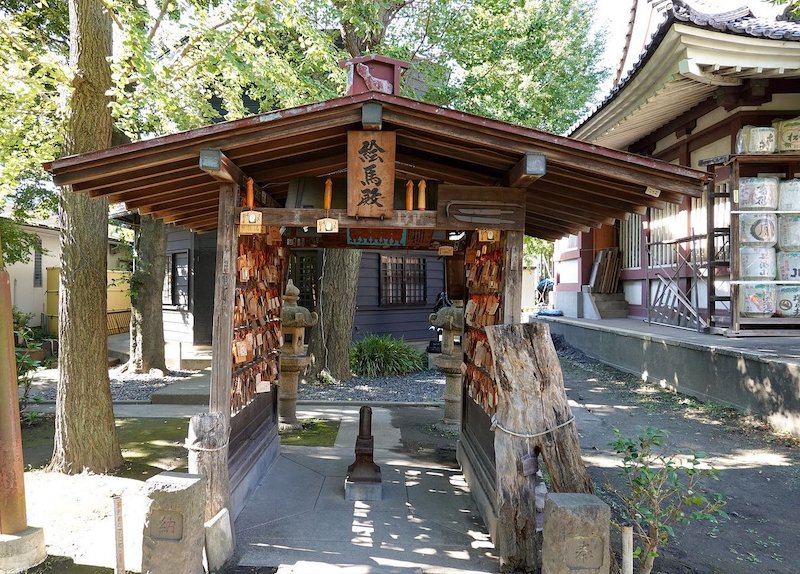 A small Japanese shrine