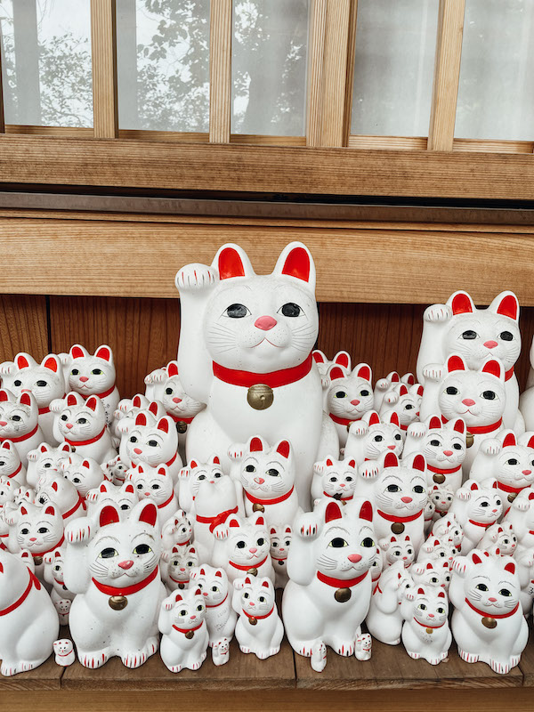 Maneki Neko figurines 